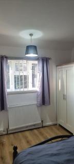 Crystal Barking Service accommodation - Barking - 5