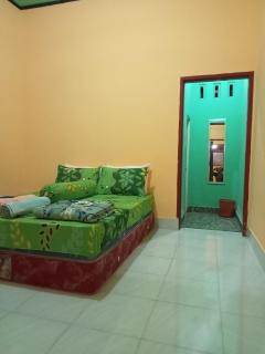 Zinzi's All-Inclusive Homestay - Sangyang - 0