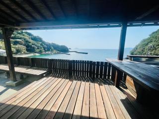 オーシャンフロントで夕日眺めながら海水浴とバーベキュー出来る1日1組の貸し切り絶景宿トリノウタ - 1