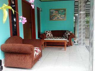 Zinzi's All-Inclusive Homestay - Sangyang - 3