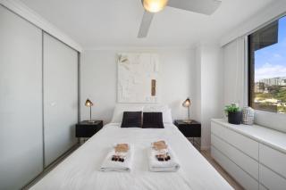 Exclusive 2BR Living with Pool, Sauna & Spa Access - Sídney - 5