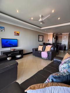 Accommodation Front - One-of-A-Kind Penthouse with Rooftop Pool - 2