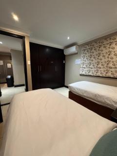 Accommodation Front - 4 Sleeper Penthouse with Rooftop Pool - Durban - 7