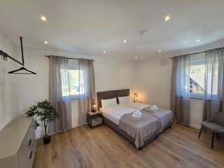 ADA5, Apartment mit Küche, Badewanne, Balkon, Terrasse, Parkplatz vor dem Haus, ruhig gelegen - Kulmbach - 7
