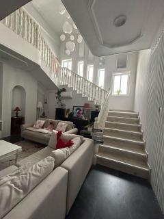 Cozy and Vibrant Room in villa Al Wasl #3 - 2