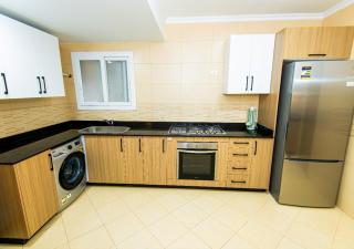 Luxury 3BR Apartment Pool View - Cairo - 4