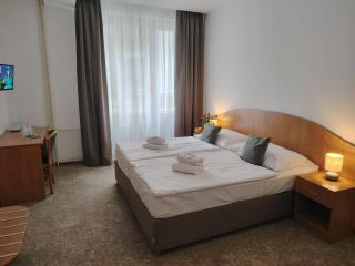 Hotel Legie - Prague - 9
