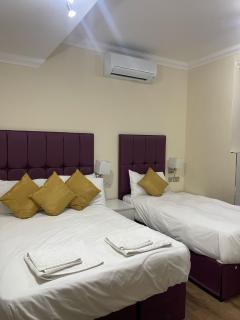 Crompton Guest House - Hounslow - 4
