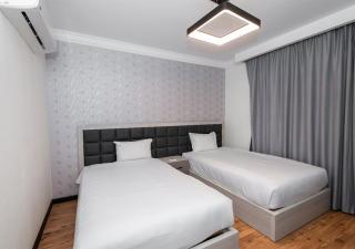Luxury 4BR Apartment Pool View - Cairo - 6