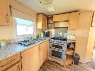 Great Caravan At Valley Farm Holiday Park, Essex Ref 46583V - Great Clacton - 1