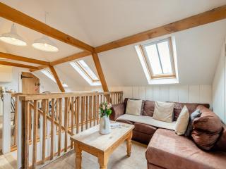 The Hay Barn - Ukc4135 - Arlingham - 7