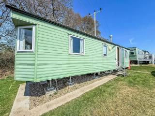 Dog-Friendly Caravan At Valley Farm Near To Clacton-On-Sea Ref 46361Bv - Great Clacton - 0