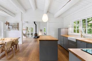 Idyllic Wooden Lumber House 300M From Water - Vig - 5