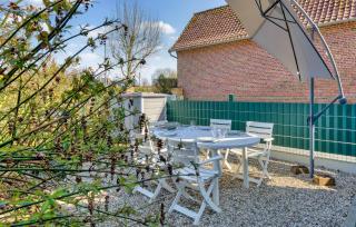 2 Bedroom Gorgeous Home In Offranville - 8