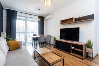 Premium White Marina Apartment Chopin Airport - 4