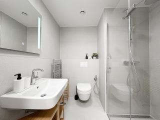 REAL Living by REFA Karlin 208 - Praga - 2