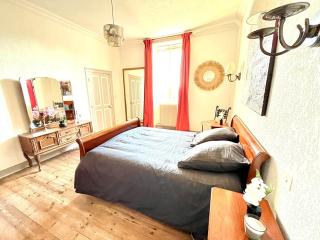 La Tour Carrée de Nontron, sleeps 12 - 3