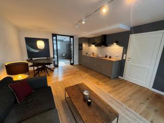 Neue 2 Zimmer Wohnung im Grünen mit Terrasse und Platz - Kleinmachnow - 1
