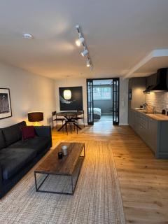 Neue 2 Zimmer Wohnung im Grünen mit Terrasse und Platz - Kleinmachnow - 0