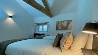 Historic Manor Estate In The Heart Of Journet - 4