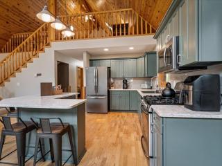 Loonstar Lodge - Crosby - 8