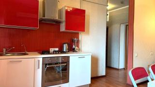 Calm Central Apartment - 1