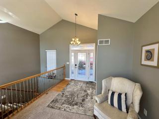 Lake It Easy - Waterfront Getaway with 7 Bedrooms - Rocky Mount - 5