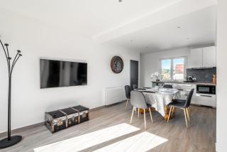 Apartment 2 bedroomed Lena Montry - 6