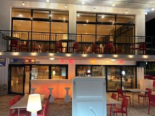 Hotel Alcazar - 4
