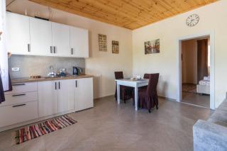 Olive Oasis Studio - 4