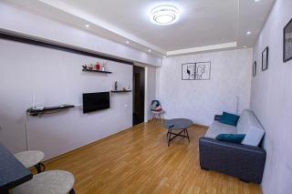 Central Yerevan Urban Suite - 9