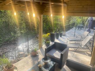 Riverside 2 Bedroom Townhouse with Car Charger - Abergavenny - 0
