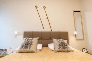 Chic Seaside Studio walk to Metro by Laonikos - 0