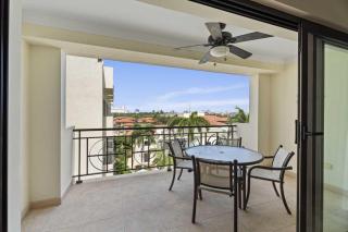 PC410 - Pool View - Perfect for families or group - Close to Palm Beach - 2BR - Palm-Eagle Beach - 7