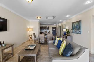 PC410 - Pool View - Perfect for families or group - Close to Palm Beach - 2BR - Palm-Eagle Beach - 5