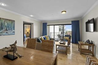 PC410 - Pool View - Perfect for families or group - Close to Palm Beach - 2BR - Palm-Eagle Beach - 1