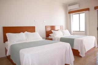 Costa Elegante Hotel & Suites - 1