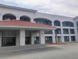 Hallmark Inn and Suites - San Antonio - 0