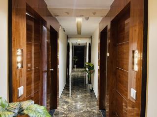 hotel avenue lake - Ahmedabad - 4