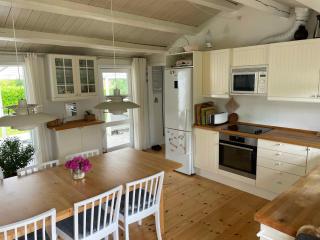 Idyllic Summer House On Orø - Orø - 7