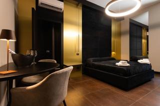 Black Room Suite and SPA - Carini - 9
