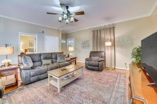 2 Mi to Branson Landing Quiet Home with Lake View - Branson - 7