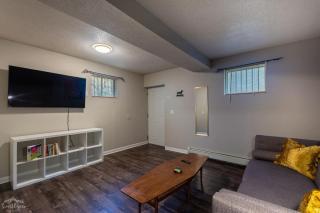 Charming 2 Bed Start Your Denver Adventure - 4