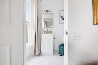 Historic Suite Near Mercer and Downtown - Macon - 4