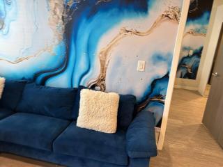 Lightning Luxe Retreat - Des Moines - 3