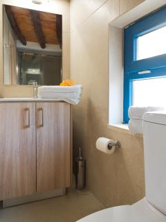 The Olive Maisonette - Two-Level Countryside Stay with Balcony and Garden Access - Peristerona - 1