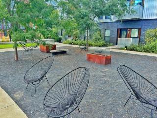 Urban Jungle Retreat (417) - Des Moines - 7