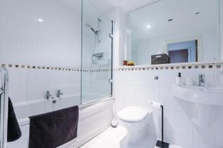Converted Mill, Stylish Apartment in Castlefield - 7