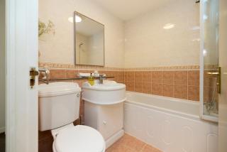 The Brompton Park Escape - Bright 2BDR Flat with Patio Access - Londra - 5