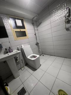 Studio with roof11 - Ajman - 8